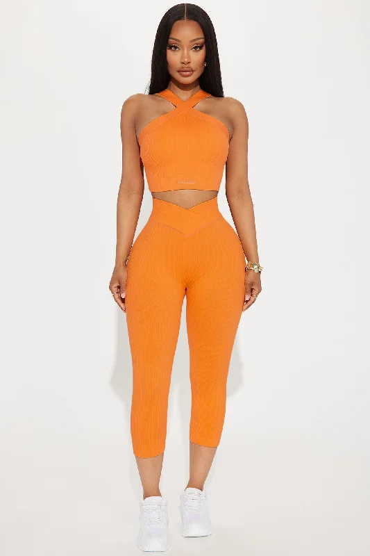 Double Cross Effortless Seamless Active Capri - Tangerine