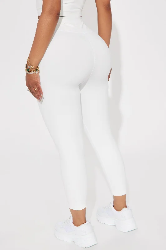 Flexibility Super Soft Capri Active Legging - White