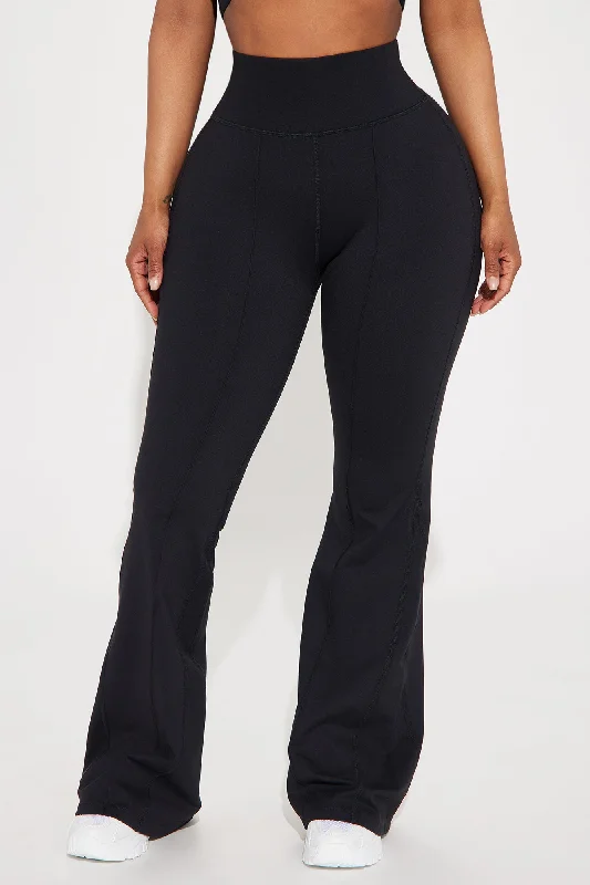 So Curvy Super Soft Yoga Pant - Black