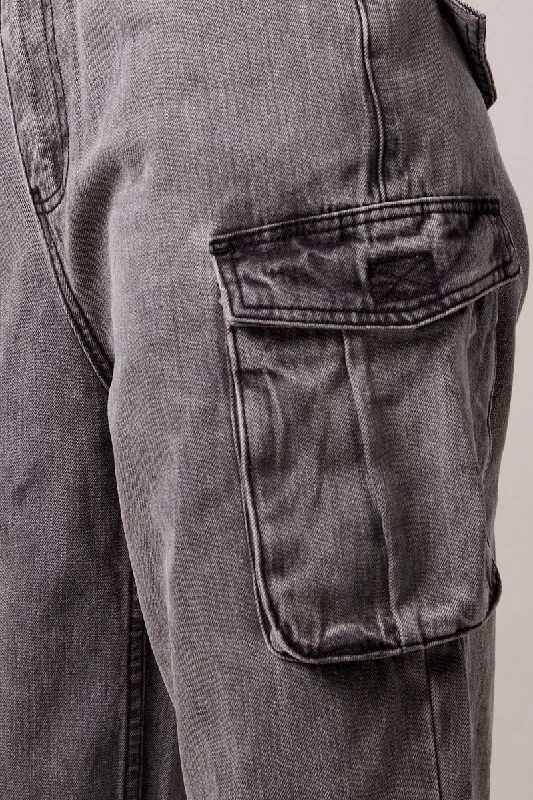 Grey Cargo Jean Out Pocket