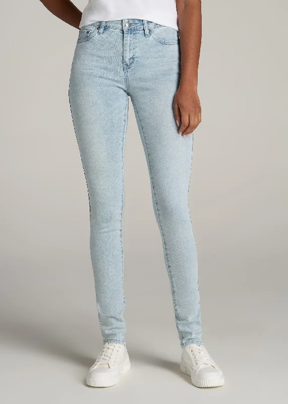 Sarah MID RISE SKINNY Tall Women's Jean in Light Sunwashed Blue