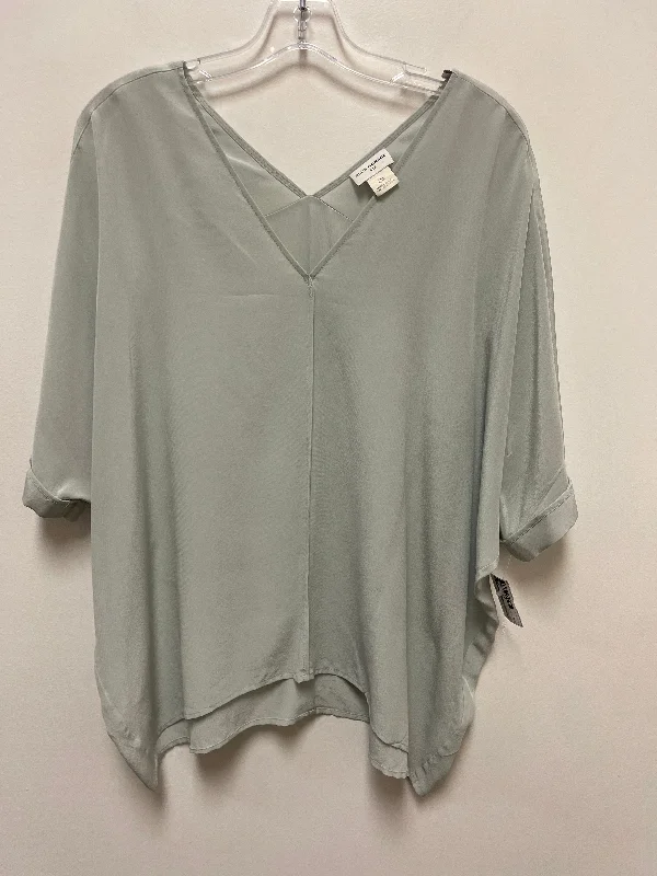 Grey Blouse Short Sleeve Club Monaco, Size L