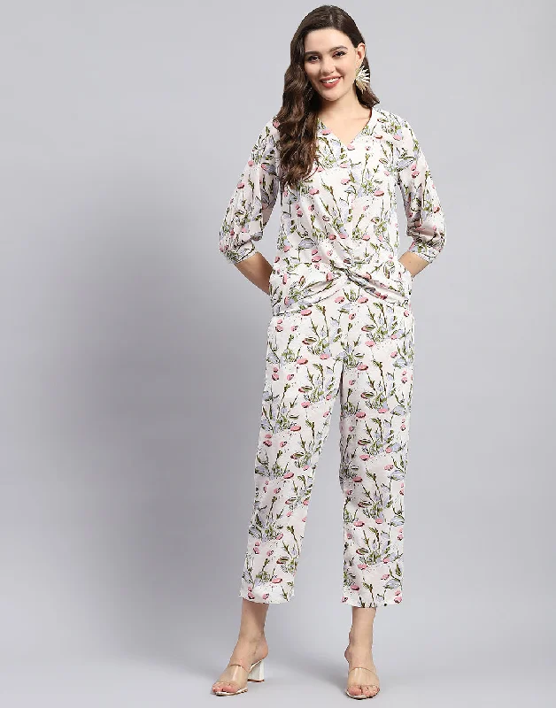 Women White & Pink Floral Print V Neck 3/4 Sleeve Cords Set